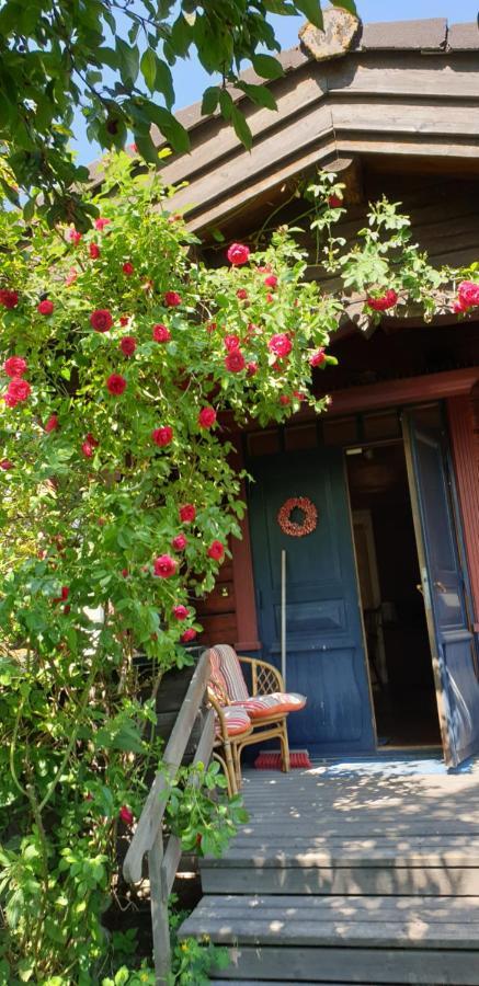 Woodstock B & B Studios Bålsta エクステリア 写真