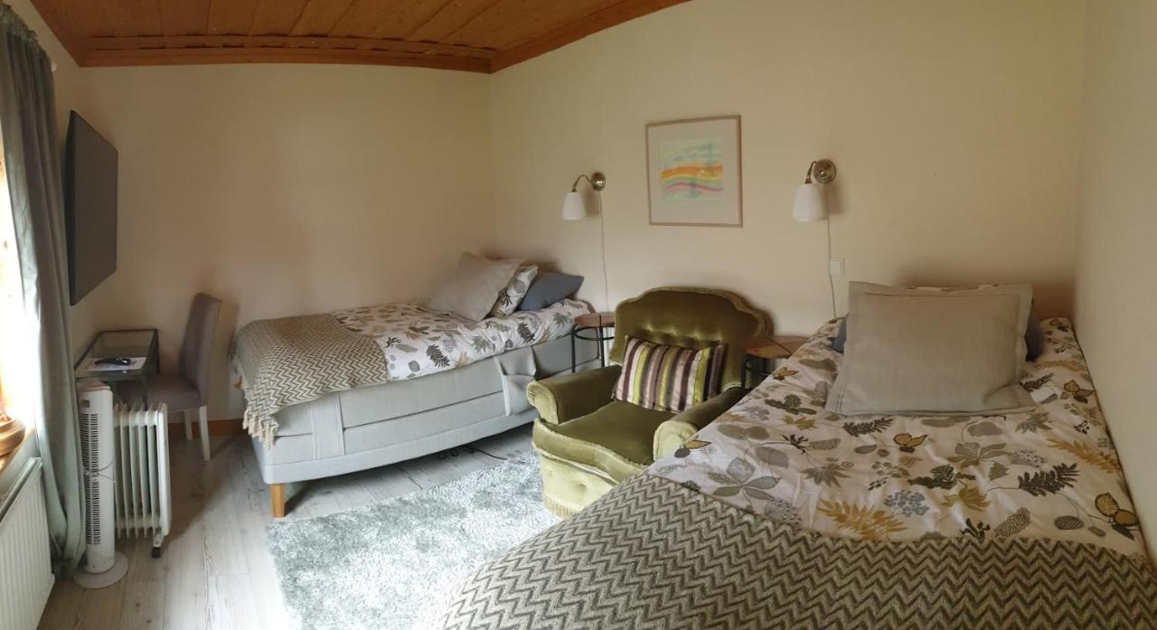 Woodstock B & B Studios Bålsta エクステリア 写真