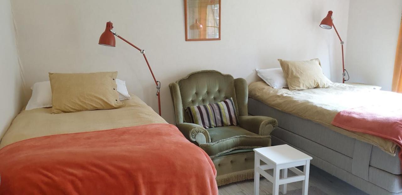 Woodstock B & B Studios Bålsta エクステリア 写真