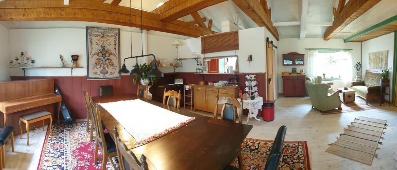 Woodstock B & B Studios Bålsta エクステリア 写真