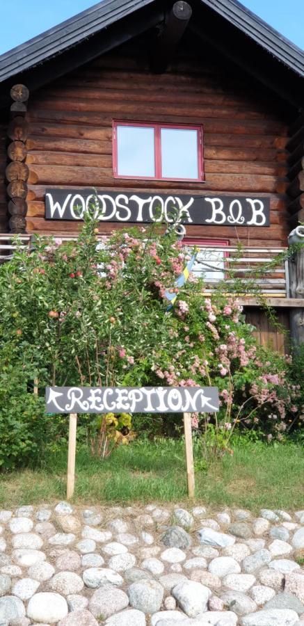 Woodstock B & B Studios Bålsta エクステリア 写真